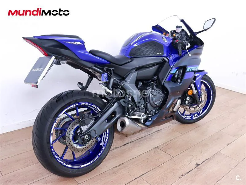 Yamaha R7 – Vista 3