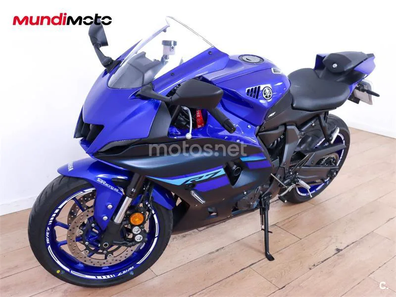 Yamaha R7 – Vista 7