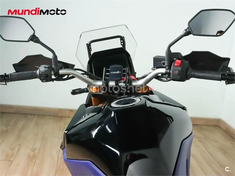 Suzuki V-Strom 800 – Vista 11