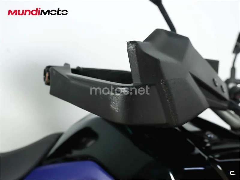 Suzuki V-Strom 800 – Vista 14