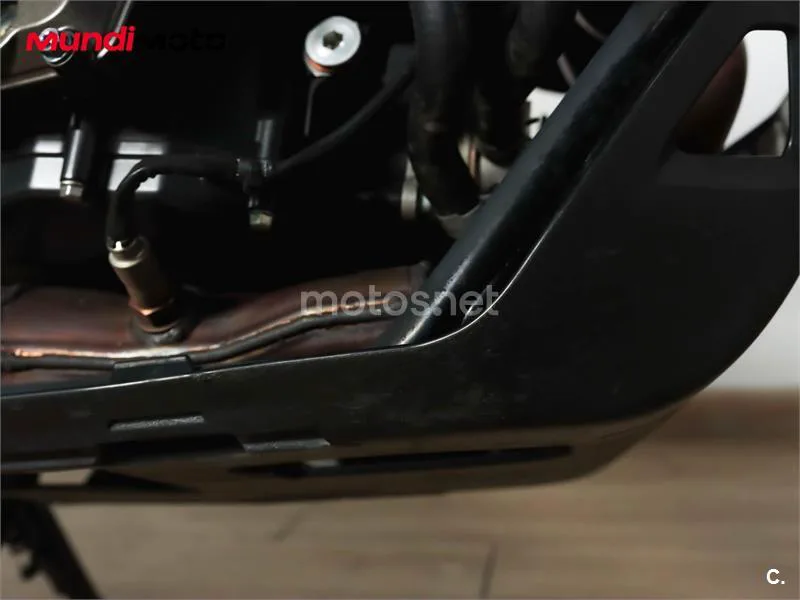 Suzuki V-Strom 800 – Vista 16