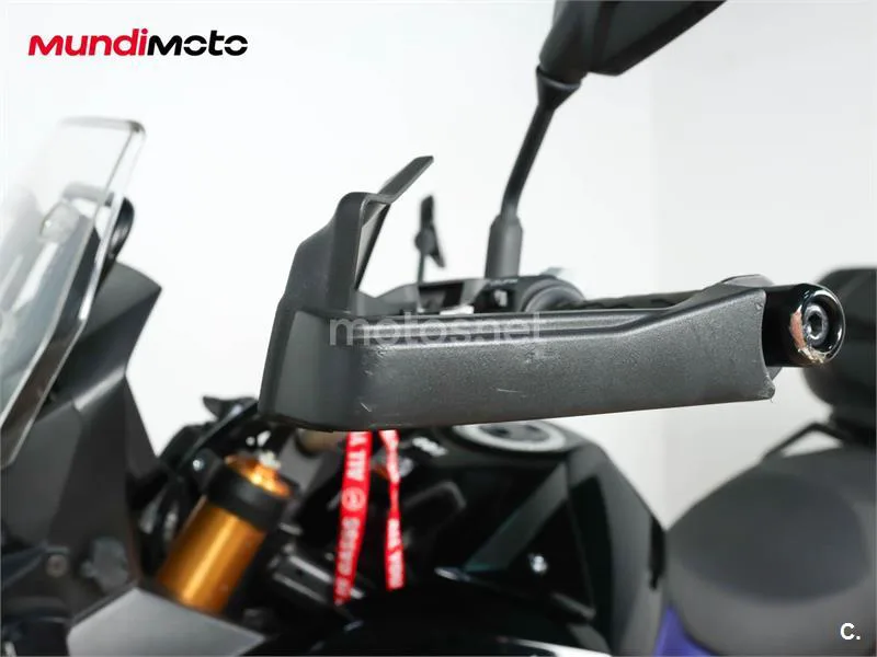 Suzuki V-Strom 800 – Vista 20