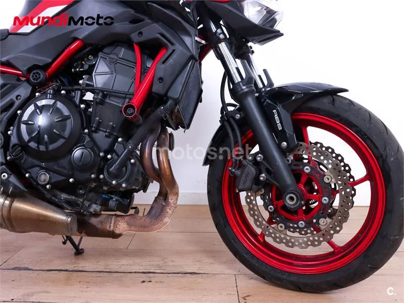 Kawasaki Z650 – Vista 3