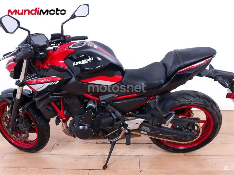 Kawasaki Z650 – Vista 6
