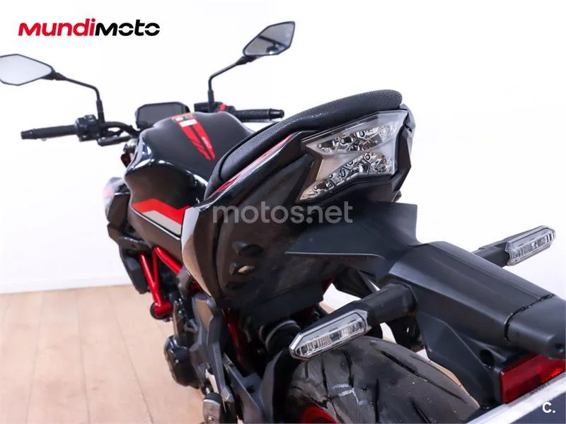 Kawasaki Z650 – Vista 9