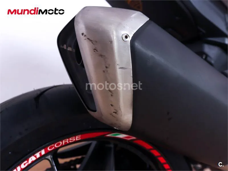 Ducati Hypermotard 939 – Vista 14