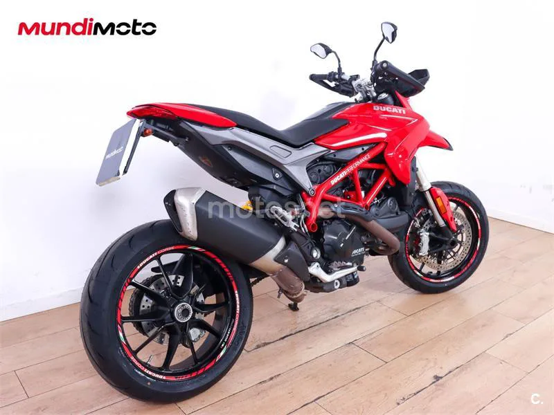 Ducati Hypermotard 939 – Vista 3