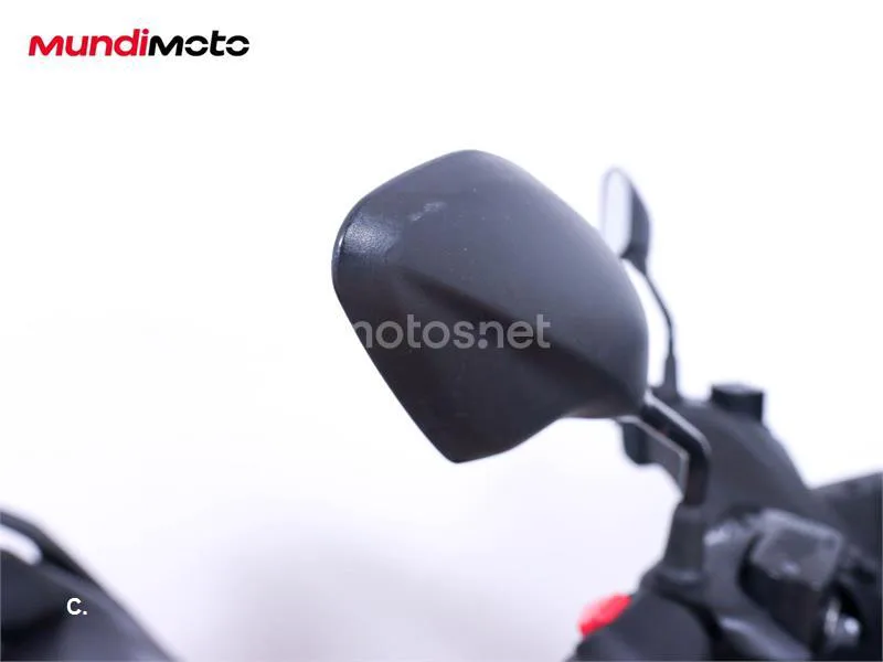 Yamaha XMAX 125 – Vista 22