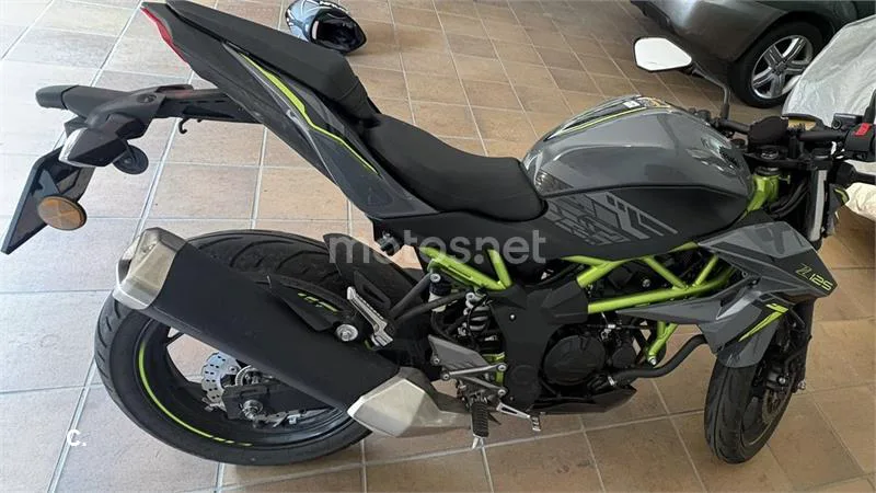 Kawasaki Z125 – Vista 3
