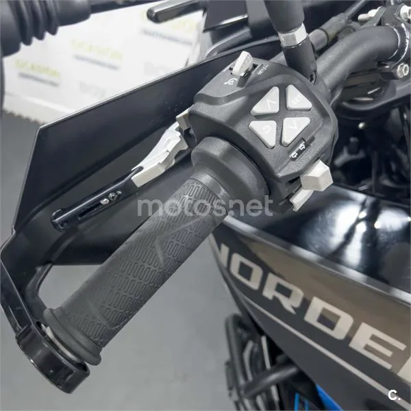 Husqvarna Norden 901 – Vista 13