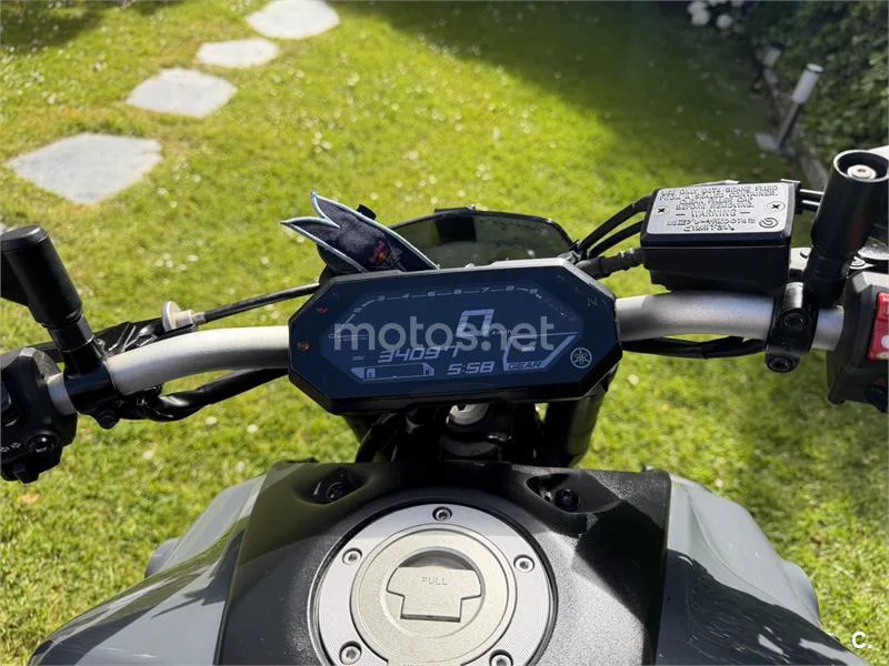 Yamaha MT-07 – Vista 9