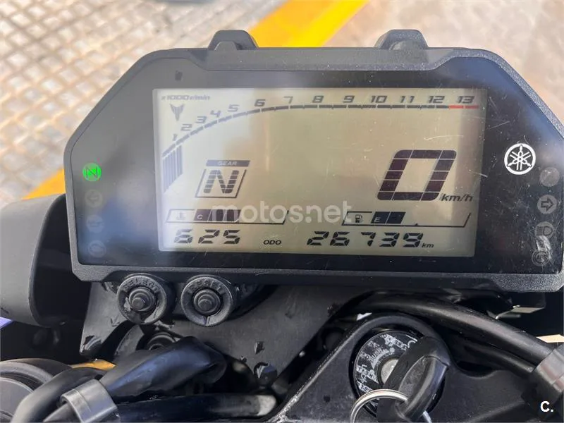 Yamaha MT-03 – Vista 8