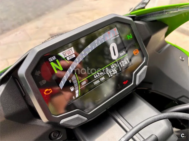 Kawasaki Ninja ZX-6R - Vista 14