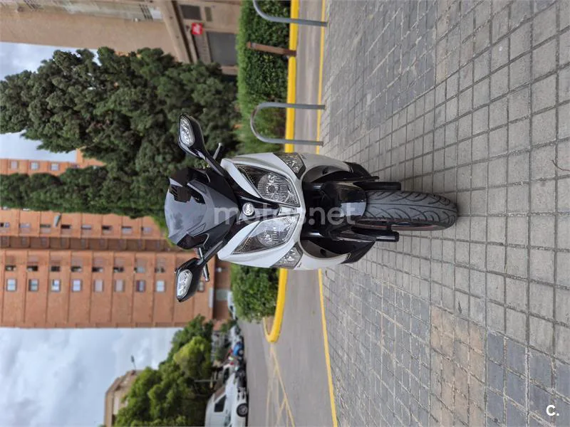 SYM Joymax 125 – Vista 3