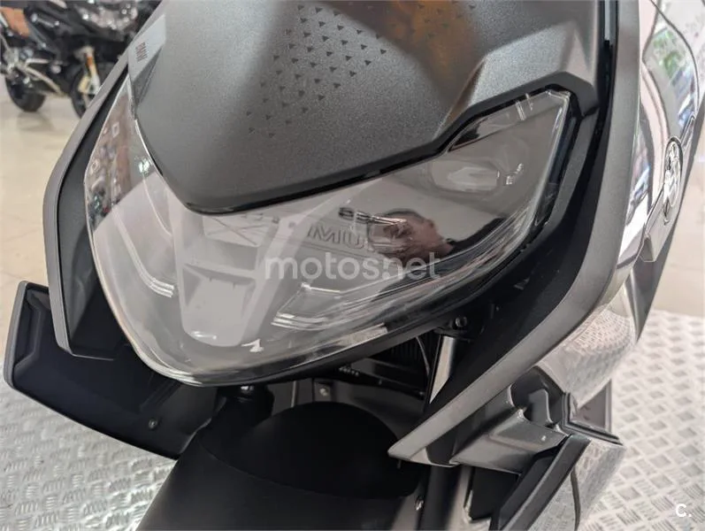 BMW CE 04 – Vista 16