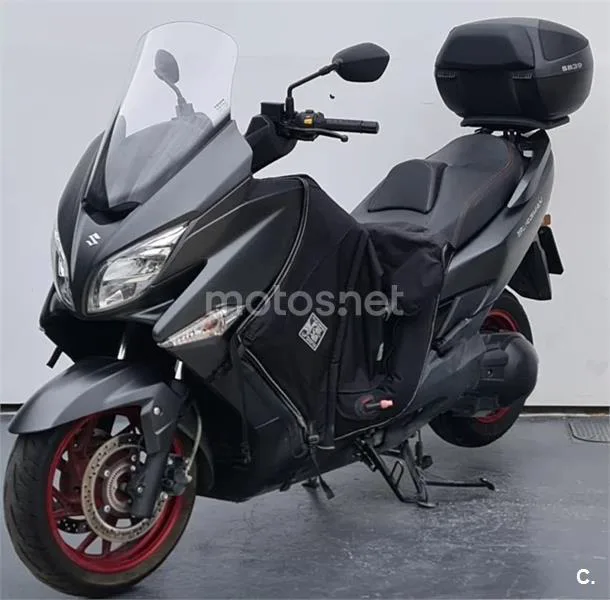Suzuki Burgman 400 – Vista 4
