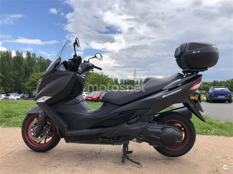 Suzuki Burgman 400 – Vista 10