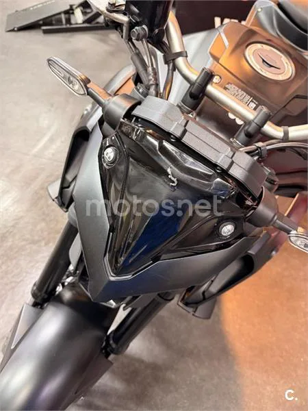 Yamaha MT-03 – Vista 11