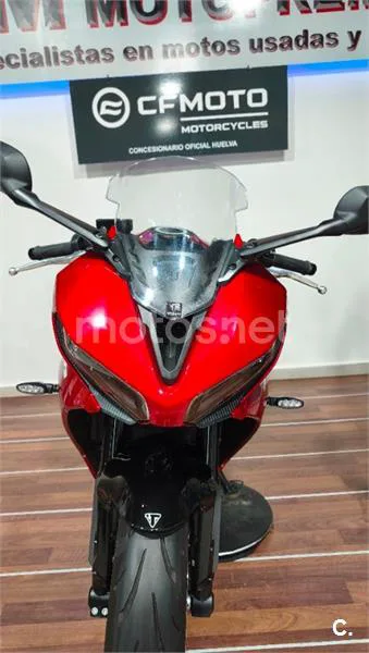 Triumph Daytona 660 – Vista 19