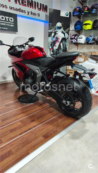 Triumph Daytona 660 – Vista 33