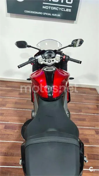 Triumph Daytona 660 – Vista 34