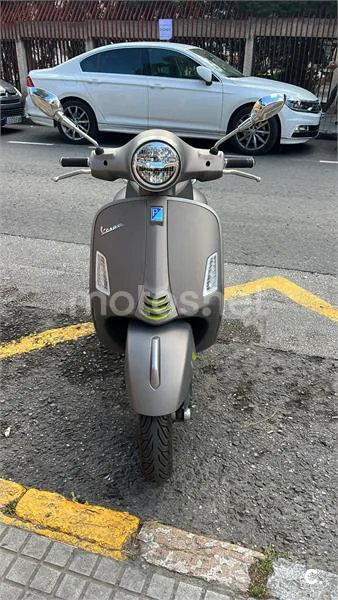 Vespa GTS 125 – Vista 3