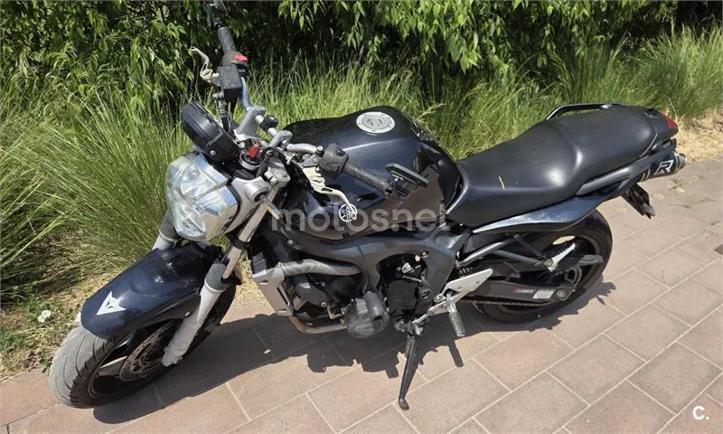 Yamaha FZ6 Fazer – Vista 3