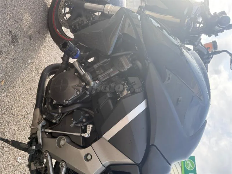 Honda CB 1000R – Vista 5