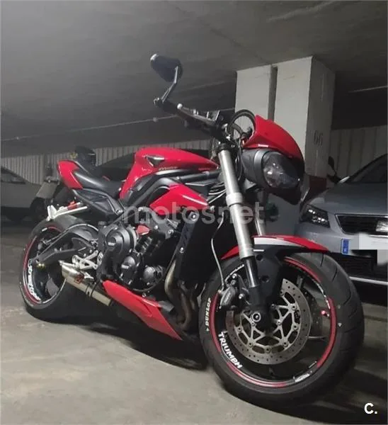 Triumph Street Triple – Vista 2