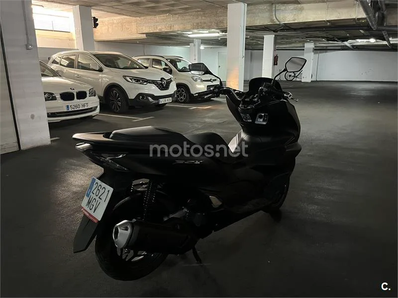 Honda PCX 125 – Vista 2