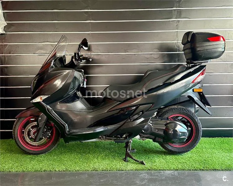 Suzuki Burgman 400 - Vista 4
