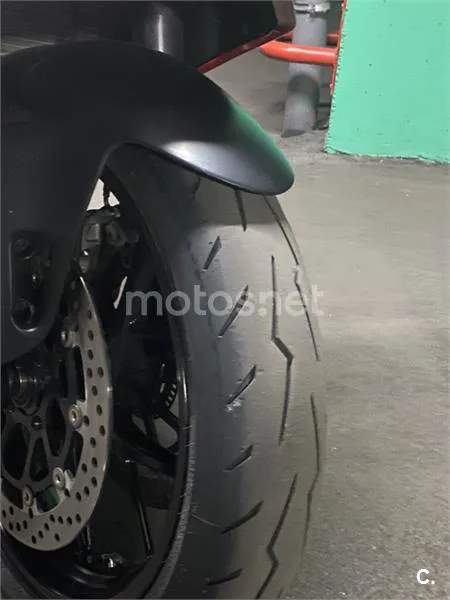 Ducati Panigale V2 – Vista 3