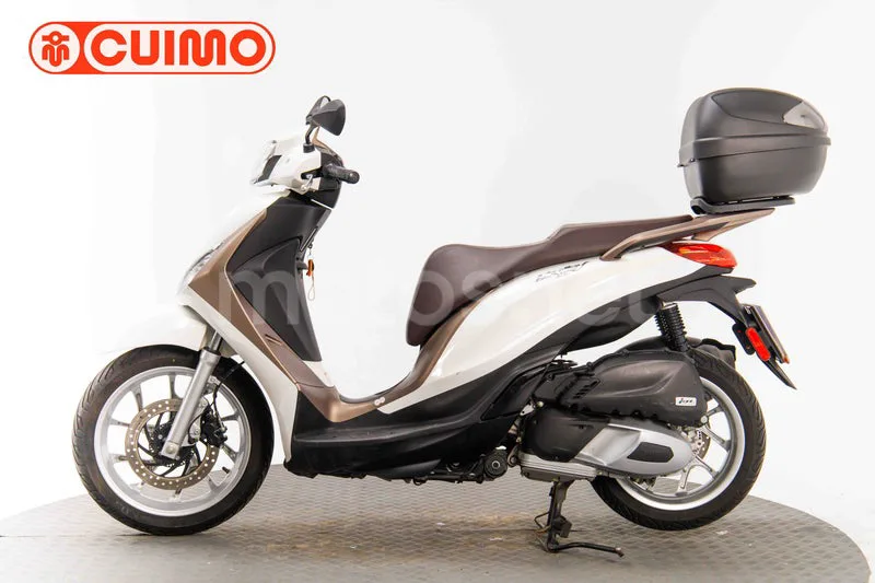Piaggio Medley – Vista 15