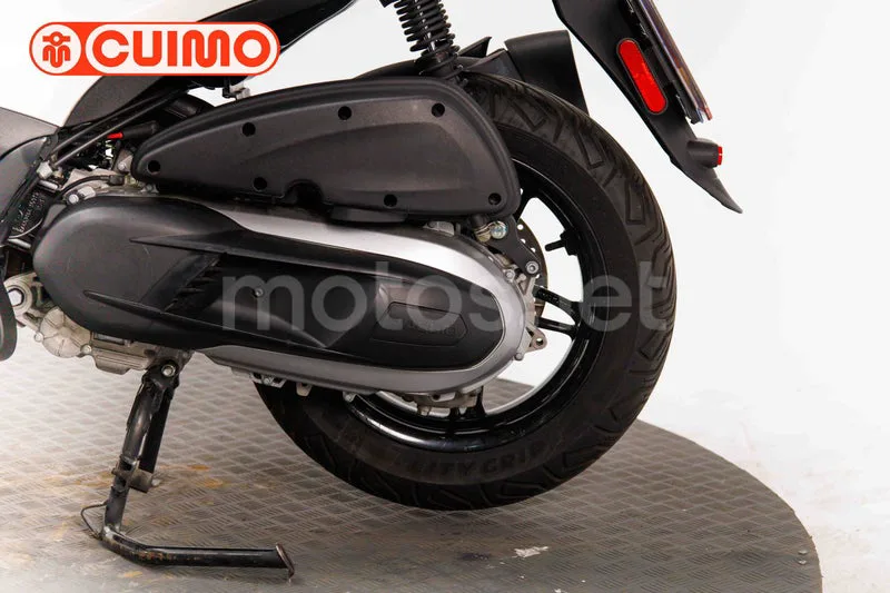 Piaggio Beverly – Vista 35