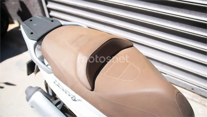 Piaggio Beverly 125 – Vista 12