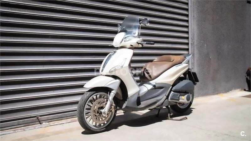 Piaggio Beverly 125 – Vista 14