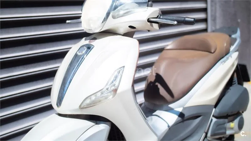 Piaggio Beverly 125 – Vista 15