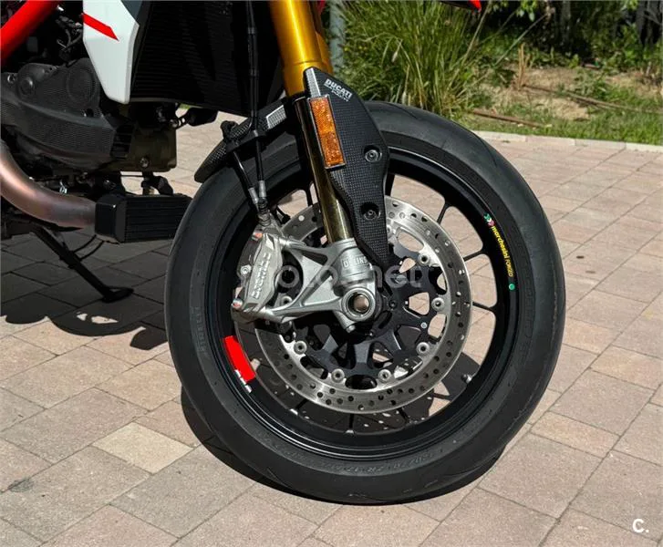 Ducati Hypermotard – Vista 9
