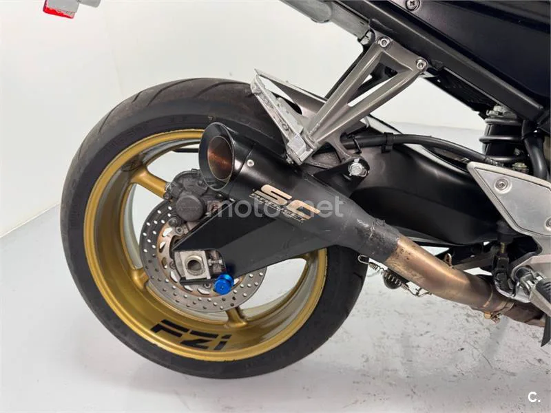 Yamaha FZ1 – Vista 18