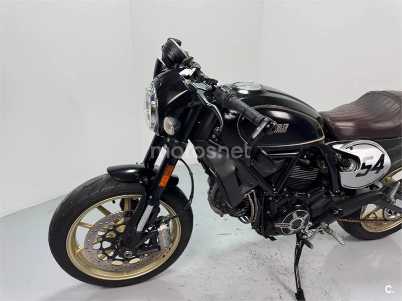 Ducati Scrambler – Vista 15