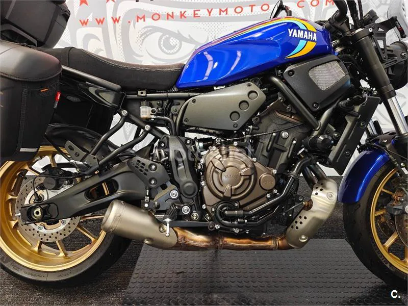 Yamaha XSR 700 – Vista 13
