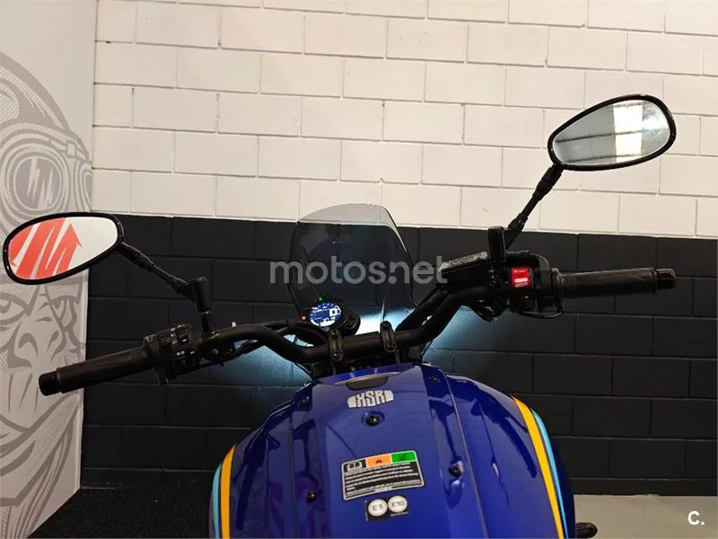 Yamaha XSR 700 – Vista 7
