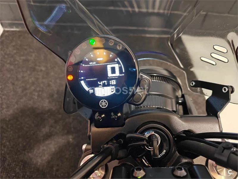 Yamaha XSR 700 – Vista 8