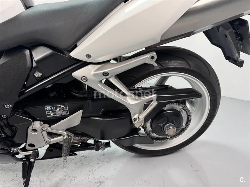 Honda VFR 800 – Vista 20
