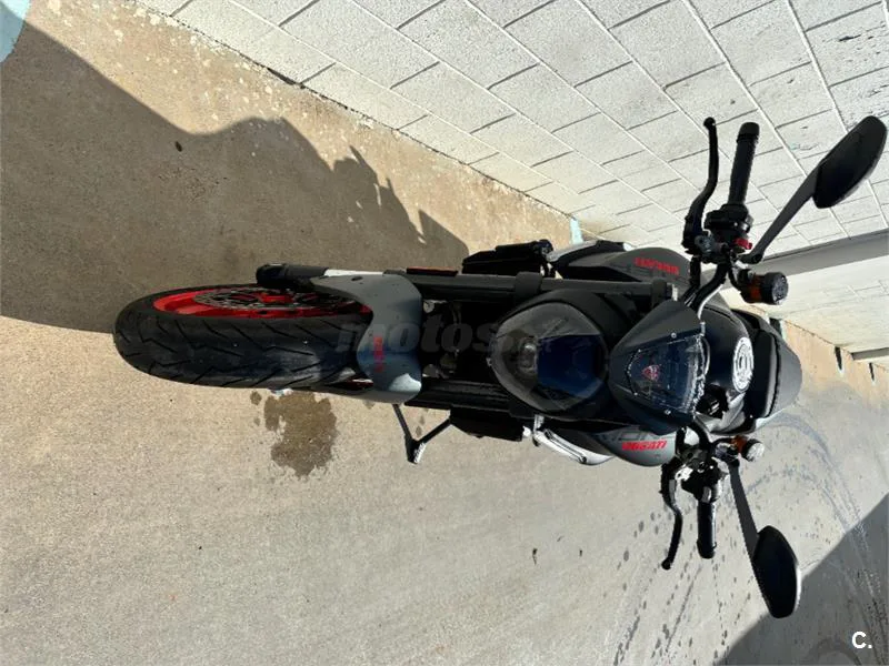 Ducati Monster – Vista 4