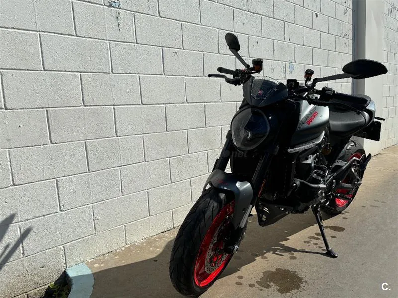 Ducati Monster – Vista 5