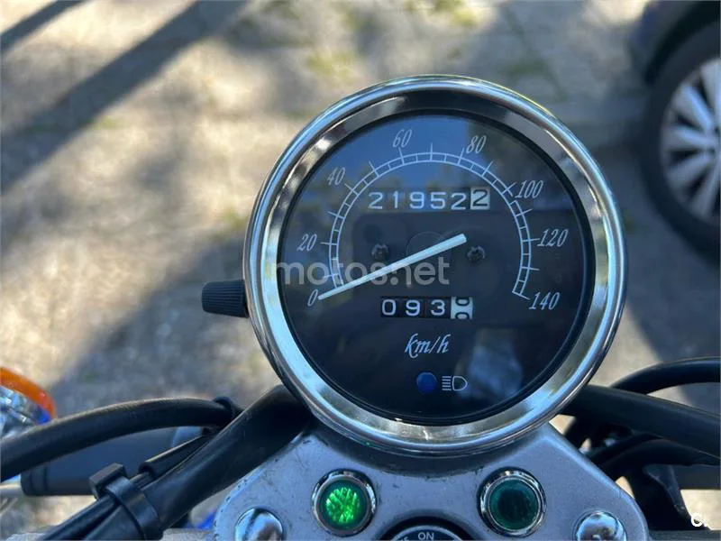 Suzuki Marauder 250 – Vista 5