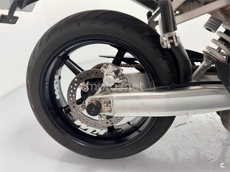 KTM 990 Super Duke – Vista 18