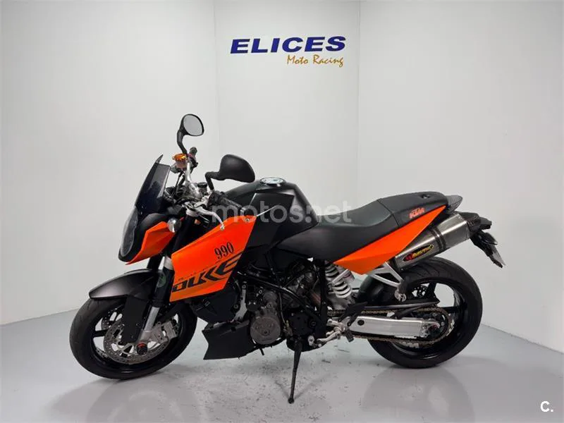 KTM 990 Super Duke – Vista 3