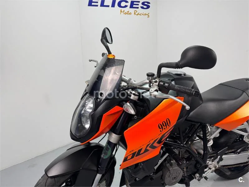 KTM 990 Super Duke – Vista 4
